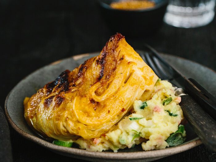 Spitzkohl mit Kartoffelpüree und Speck